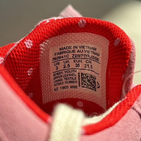 CONVERSE Hello Kitty one star suede PINK - Picture 9 of 10